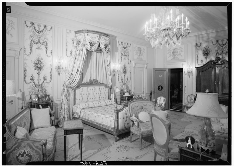 File:April 1967 OWNER'S BEDROOM FROM SOUTHWEST - Mar-a-Lago, 1100 South Ocean Boulevard, Palm Beach, Palm Beach County, FL HABS FLA,50-PALM,1-76.tif