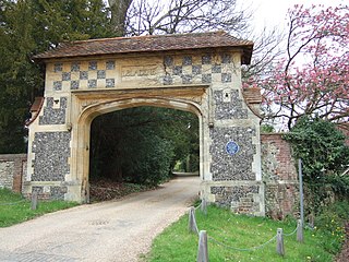 <span class="mw-page-title-main">Westhumble</span> Village in Surrey, England