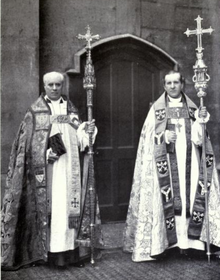 Archbishops of Canterbury and York at the coronation of King George V and Queen Mary in 1911 Archbishops of Canterbury and York 1911.png