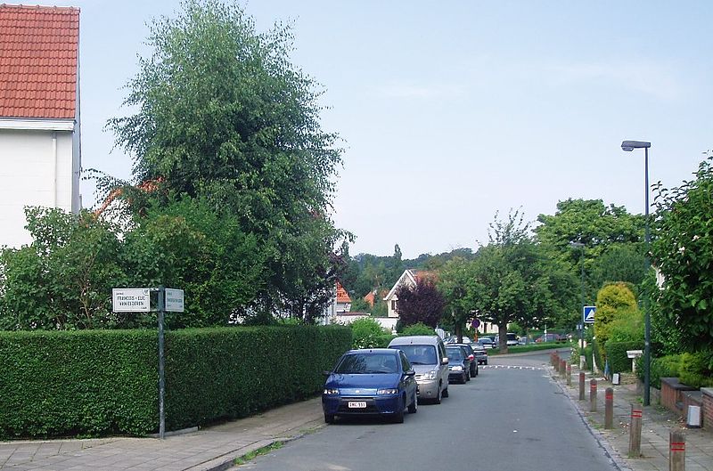 File:Avenue François-Elie Van Elderen.JPG