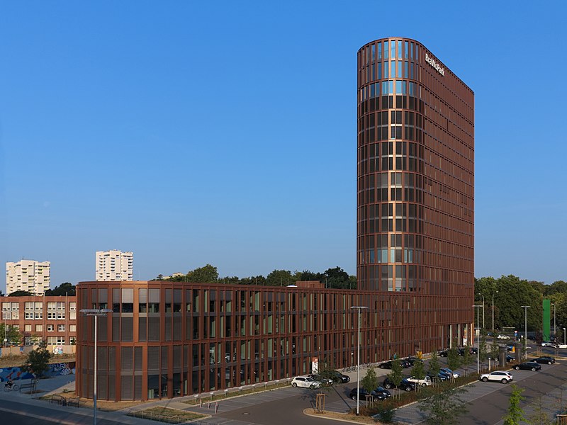 File:BS BraWoPark BusinessCenter II.JPG