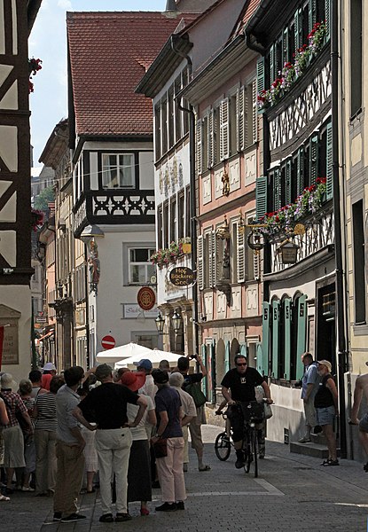 File:Bamberg-Dominikanerstr-02-Obere Sandstr-2013-gje.jpg