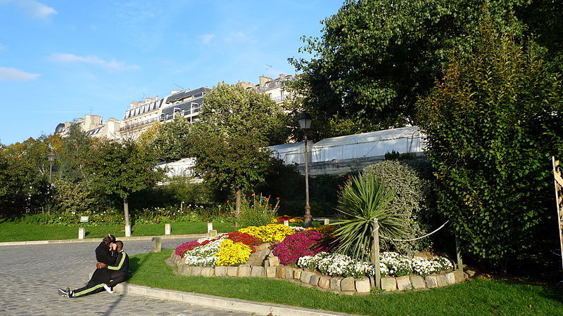 File:Bassin de l'Arsenal, Paris October 2010 017.jpg