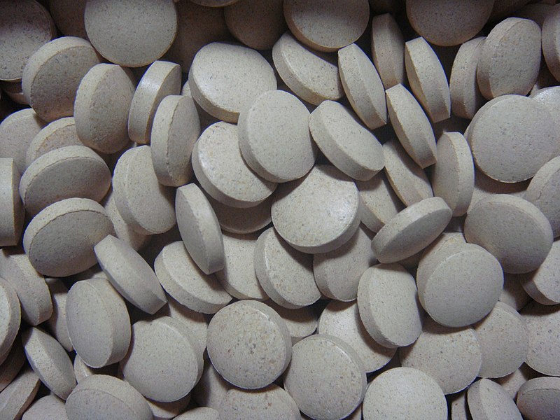 File:Bierhefetabletten.jpg