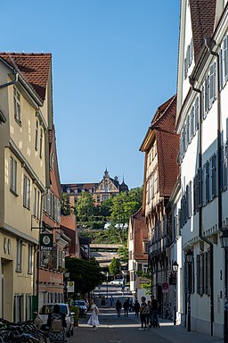 Blick in die Schmiedtorstraße von der Krummen Brücke in Tübingen