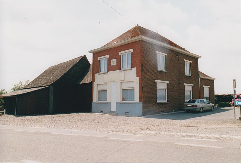 File:Brakel Parike Steenweg 74 - 252165 - onroerenderfgoed.jpg