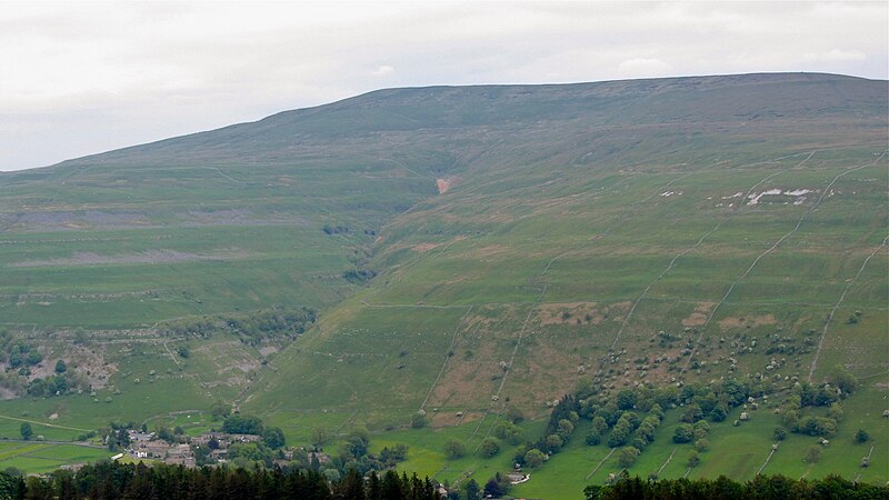 File:Buckden Pike (7346211914).jpg