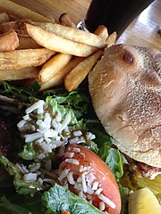 Category:Burgers and fries in Canada - Wikimedia Commons