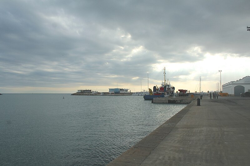 File:Burriana port 3.jpg