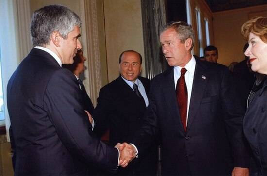 Casini with U.S. President George W. Bush in 2004