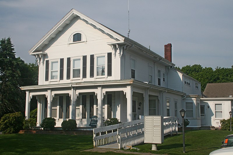 File:Capt Allen H. Bearse House.jpg