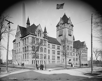 Old Main, c. 1904 Central High School historic - Detroit Michigan.jpg