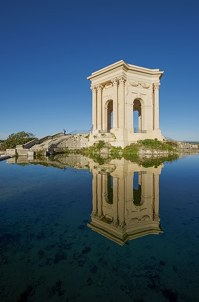 File:Château d'eau du Peyrou, Montpellier 07.jpg