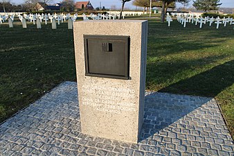 Campi del cimitero tedesco 3.jpg