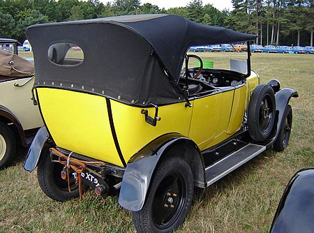 Citroën B12 yellow rear.jpg