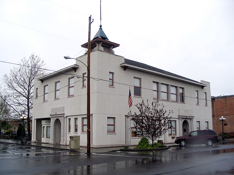 File:City Hall - Echo Oregon.jpg