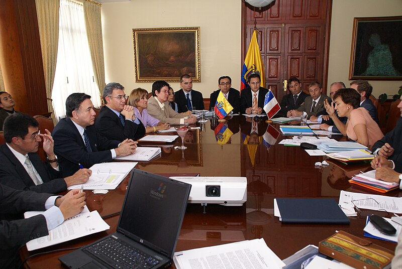 File:Consultas Bilaterales Ecuador-Francia (3969019885).jpg