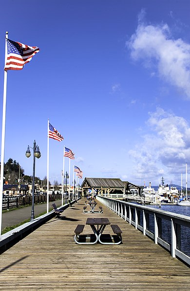 File:Coos Bay Boardwalk (8459932181).jpg