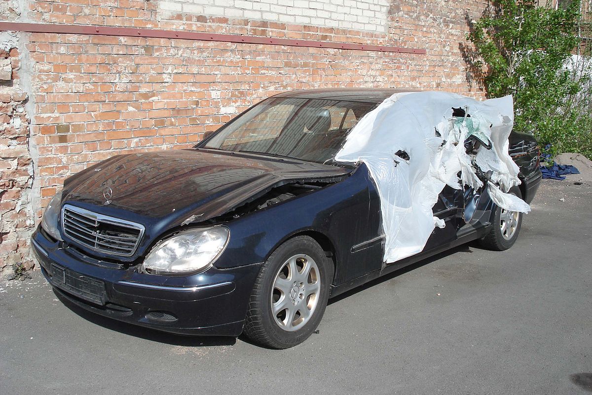 Mercedes s class w220 битый