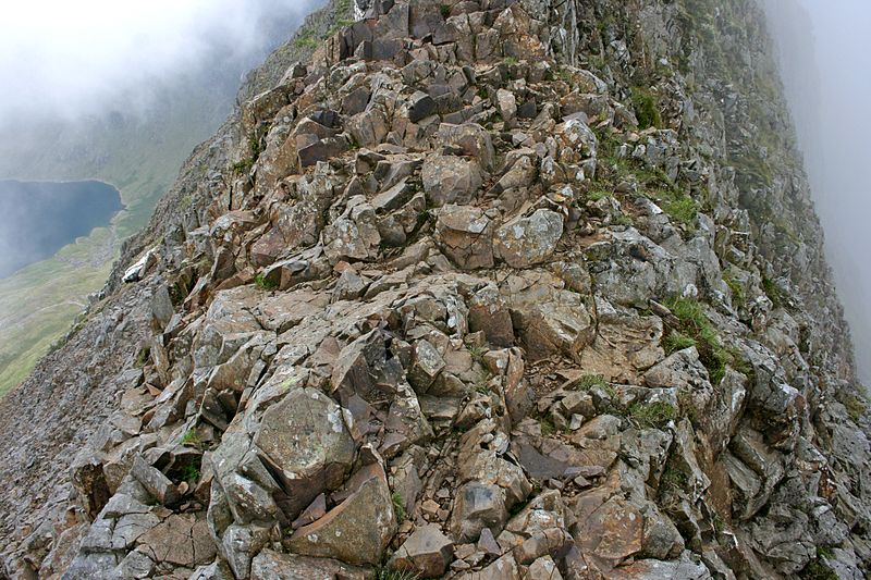 File:Crib Goch Ridge.jpg