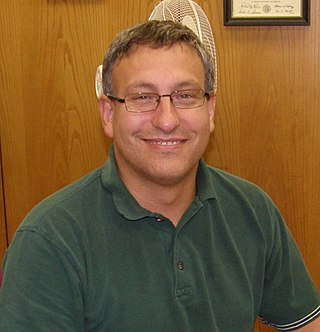 <span class="mw-page-title-main">David Suarez (veterinarian)</span>