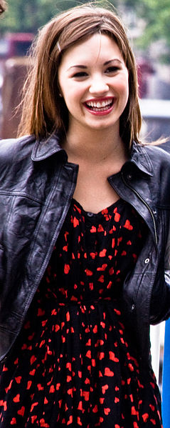 File:Demi Lovato 2 crop.jpg