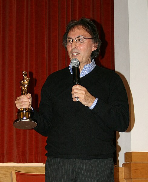 Don Black shows his Oscar for "Born Free" at Nightingale House in February 2010