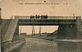 Pont du Landy, kanavan ylittävä silta Aubervillier'ssä 1910-luvulla.