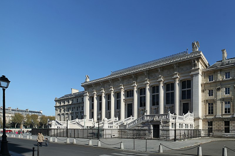 File:Entrée cour d'assises, Paris.jpg