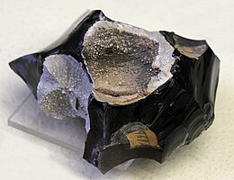 Fayalit de cristobalite de bonn.jpg musée de Mineralogisches