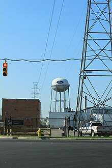 Ford Rawsonville Plant Water Tower, Textile Road at Bridge Road, Ypsilanti Township, Michigan - panoramio.jpg