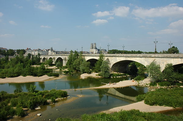 Image: France Orleans Pont George V Cathedrale 01