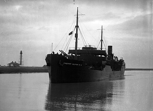 Freeport Sulphur No.6 entering Freeport, Texas, harbor, 1923