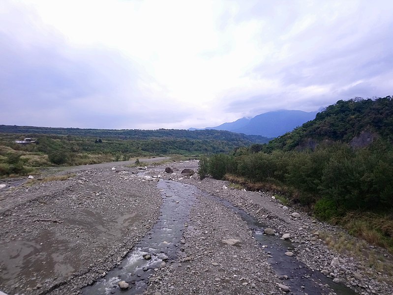 File:Fuchia River.jpg