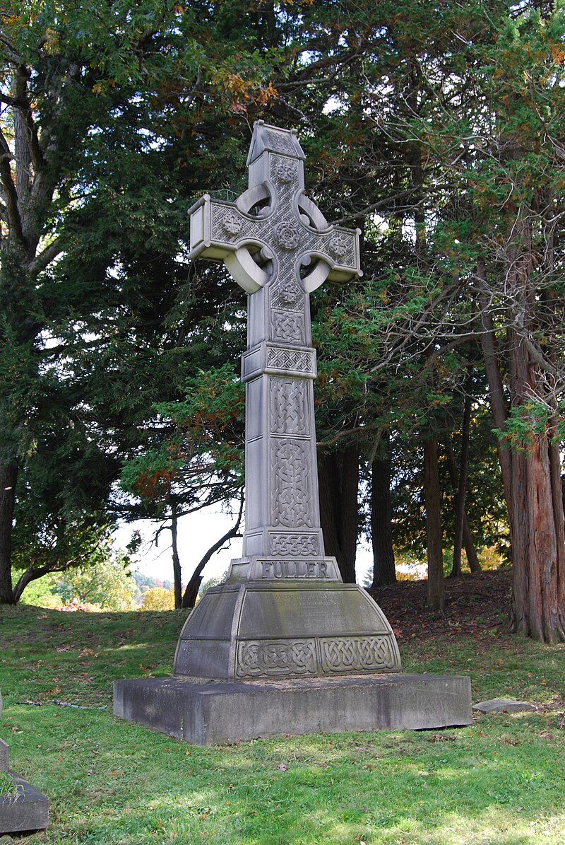 Fuller Monument Oakwood.jpg