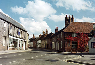 <span class="mw-page-title-main">Kingsclere</span> Human settlement in England