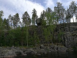 Гигантска скала Pyyvesi Savonranta 20180628 173532.jpg