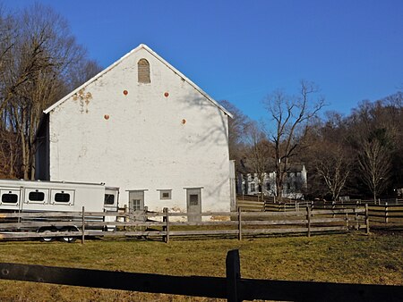 Glen Rose barn