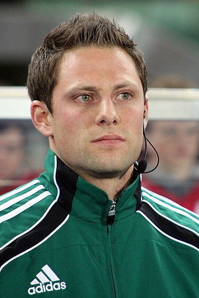 File:Harald Lechner, Fußballschiedsrichter (01).jpg