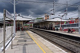 Harrow and Wealdstone station MMB 07.jpg
