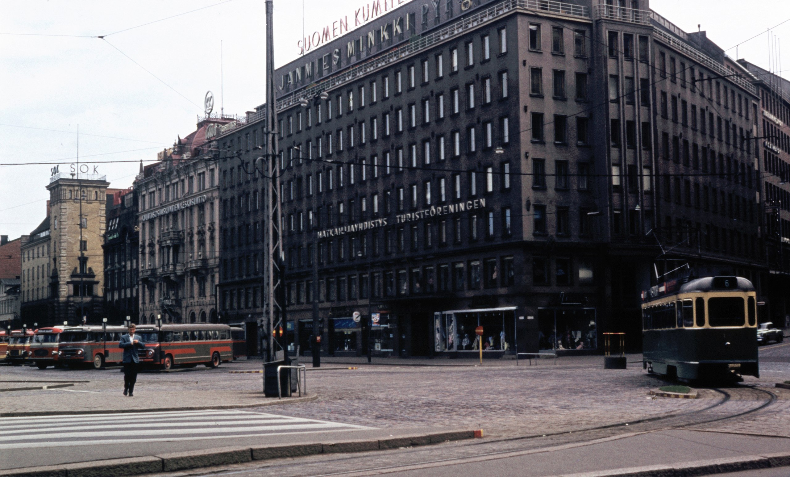 File:Louis Vuitton Helsinki.jpg - Wikimedia Commons