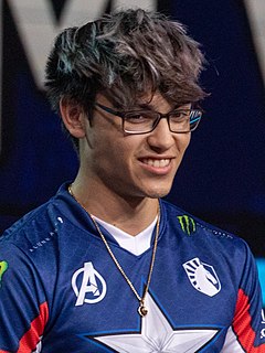 Twistzz Canadian esports player