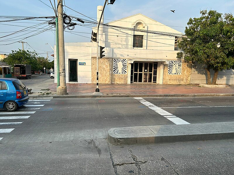 File:IglesiaSanJudasTadeoBarranquilla.jpg