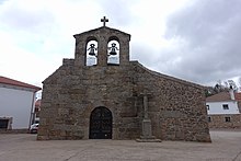 Iglesia de Santiago Apóstol, El Payo 01.jpg