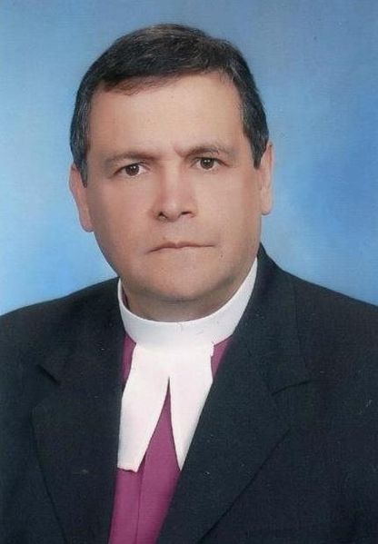 File:Ilmo- y Rvdmo- Dr- Walter Crespo-Arzobispo Primado del Ecuador- 2014-02-03 13-04.jpg