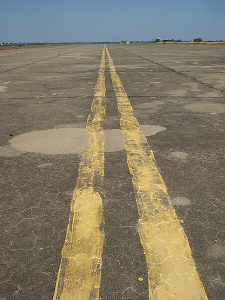 File:Kchhnang airfield.jpg