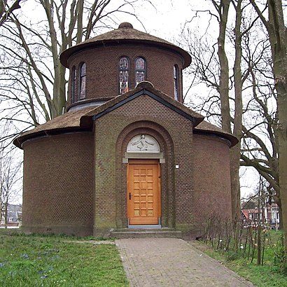 Hoe gaan naar Pier Pandertempel met het openbaar vervoer - Over de plek