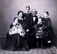 Elias LÃƒÂ¶nnrot with his family