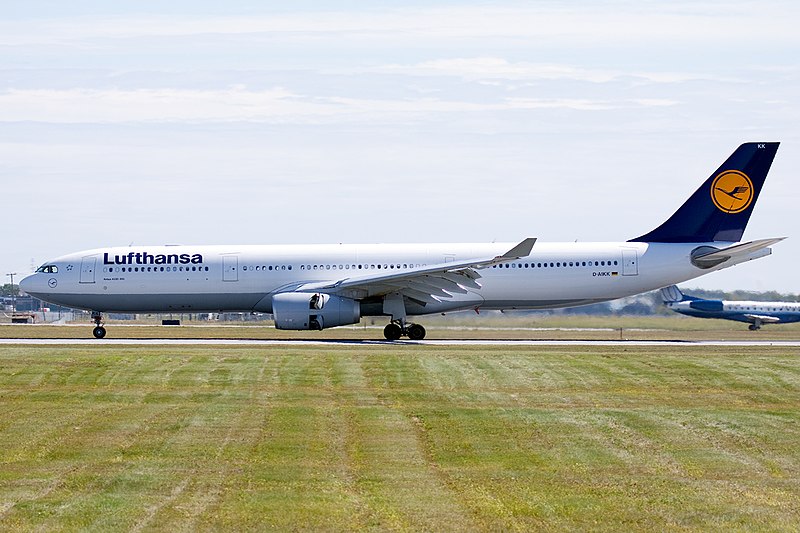 airbus a330 300 lufthansa