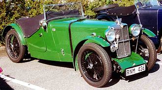An MG Magna similar to that driven by race winner Vin Maloney MG F2 Magna 1932.jpg